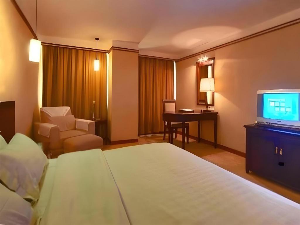 Friendship Hotel Шънджън Екстериор снимка