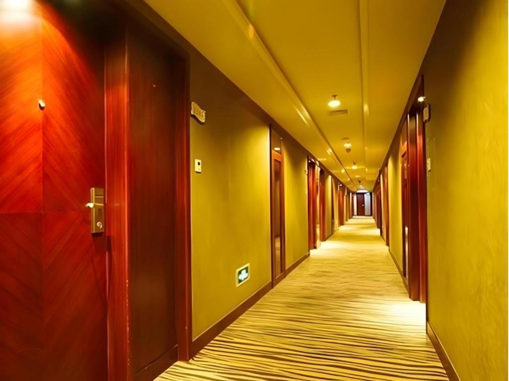 Friendship Hotel Шънджън Екстериор снимка