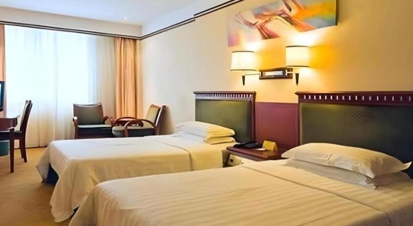 Friendship Hotel Шънджън Екстериор снимка