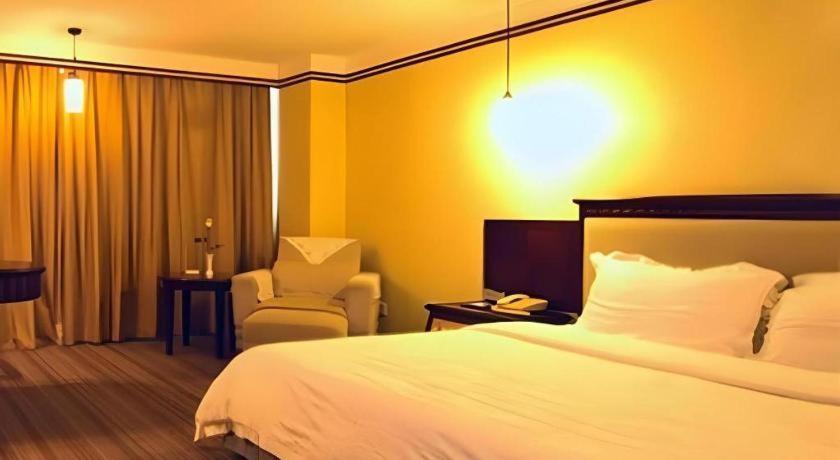 Friendship Hotel Шънджън Екстериор снимка