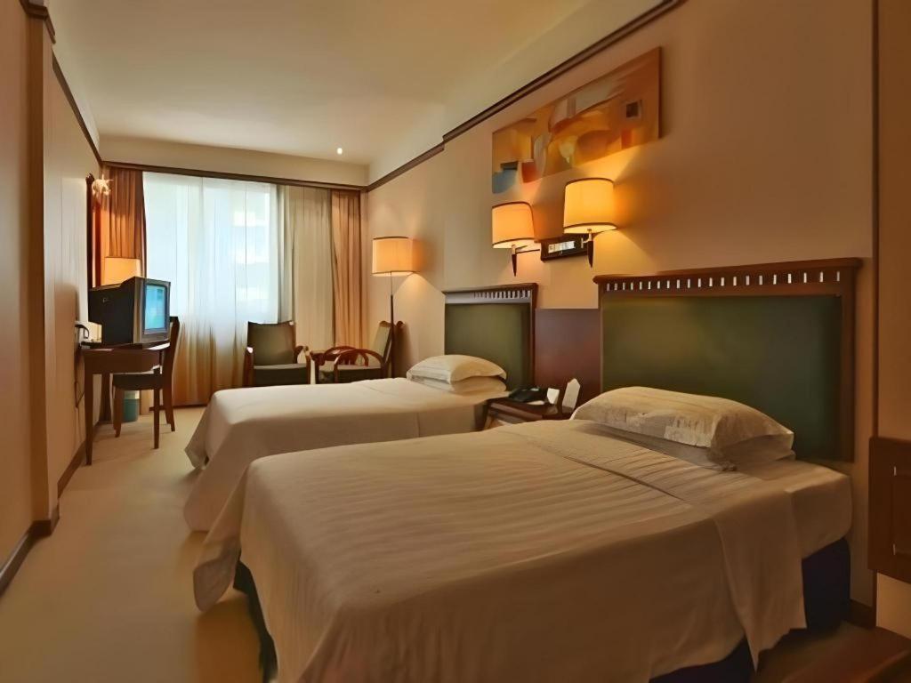 Friendship Hotel Шънджън Екстериор снимка