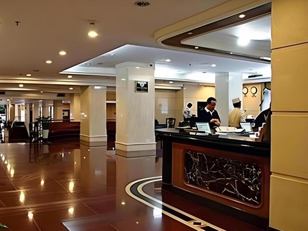 Friendship Hotel Шънджън Екстериор снимка
